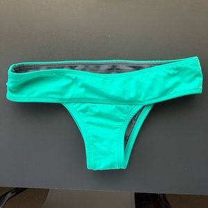 Jolyn Bottoms Sea Foam Softie II